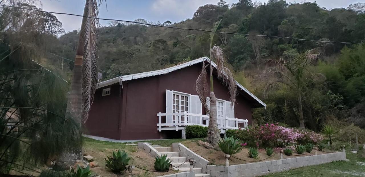 Casa Grande Da Montanha - Sitio Pasangas Villa ซานโต อังตัวนิโอ โด ปิงญัล ภายนอก รูปภาพ