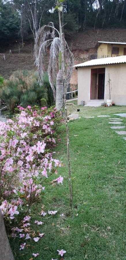 Casa Grande Da Montanha - Sitio Pasangas Villa ซานโต อังตัวนิโอ โด ปิงญัล ภายนอก รูปภาพ