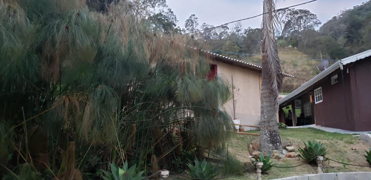 Casa Grande Da Montanha - Sitio Pasangas Villa ซานโต อังตัวนิโอ โด ปิงญัล ภายนอก รูปภาพ